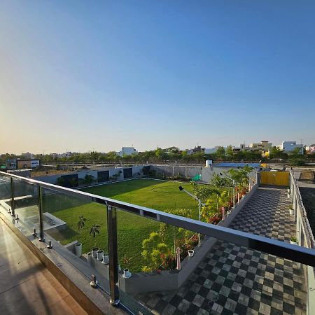 Shree Ambe Farmhouse Villa Ujjain Exterior foto