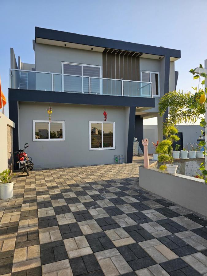 Shree Ambe Farmhouse Villa Ujjain Exterior foto